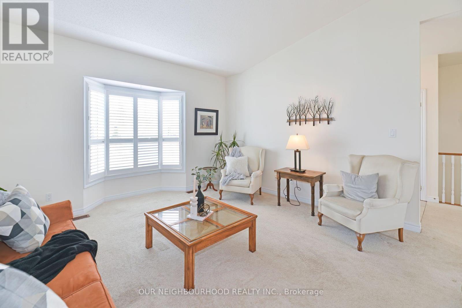 12 Heatherlea Drive, Clarington (Newcastle), Ontario  L1B 1B9 - Photo 3 - E12088034
