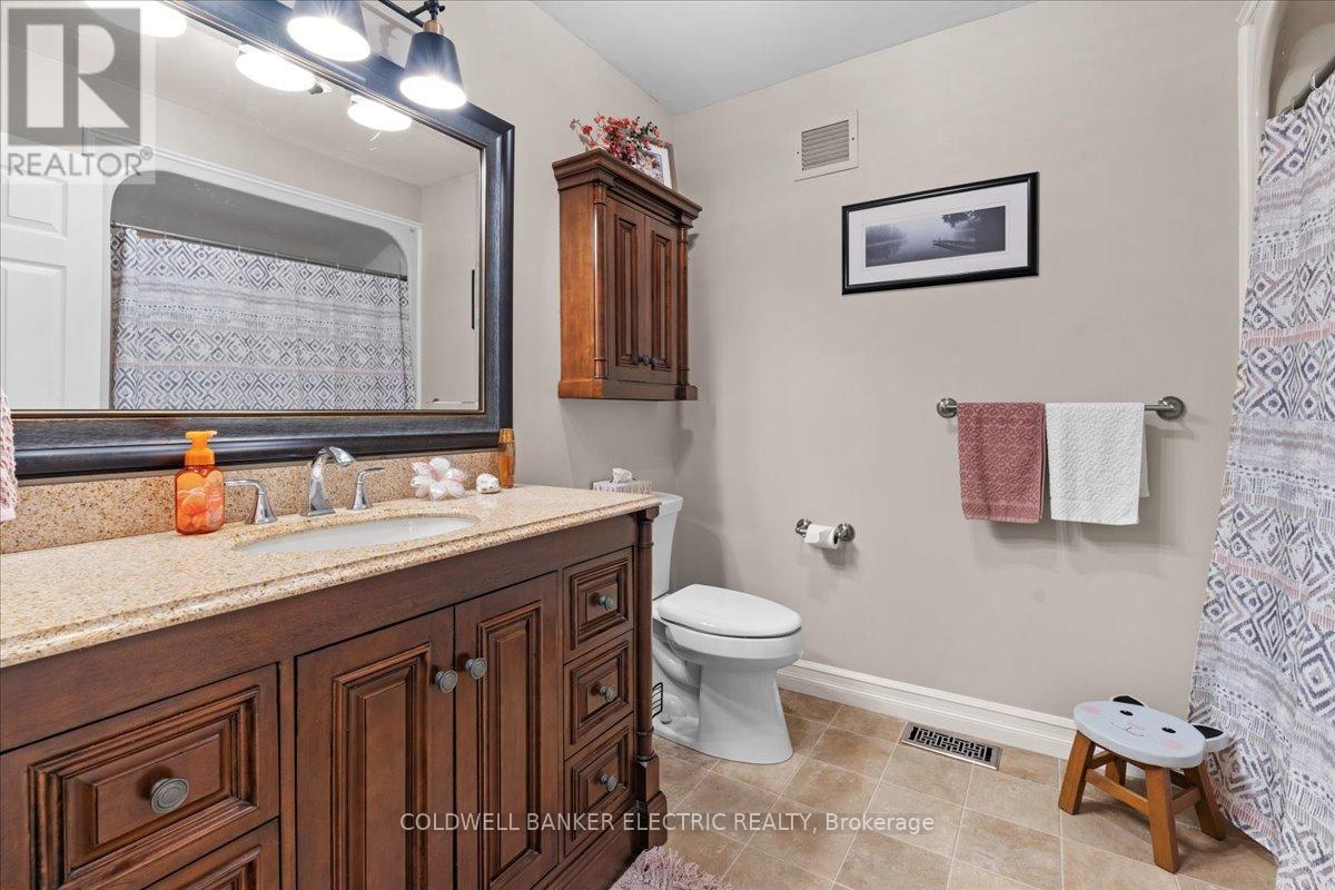 1900 Keene Road, Otonabee-South Monaghan, Ontario  K9J 6X7 - Photo 18 - X12088119