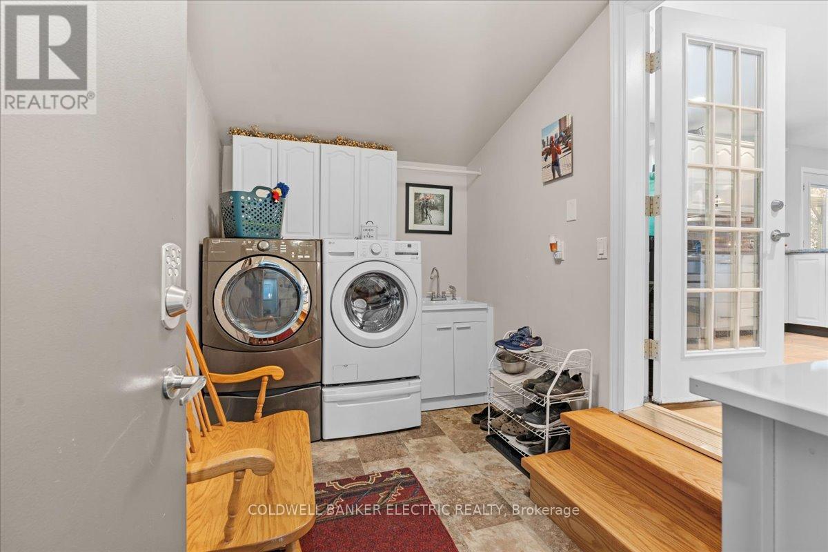 1900 Keene Road, Otonabee-South Monaghan, Ontario  K9J 6X7 - Photo 19 - X12088119