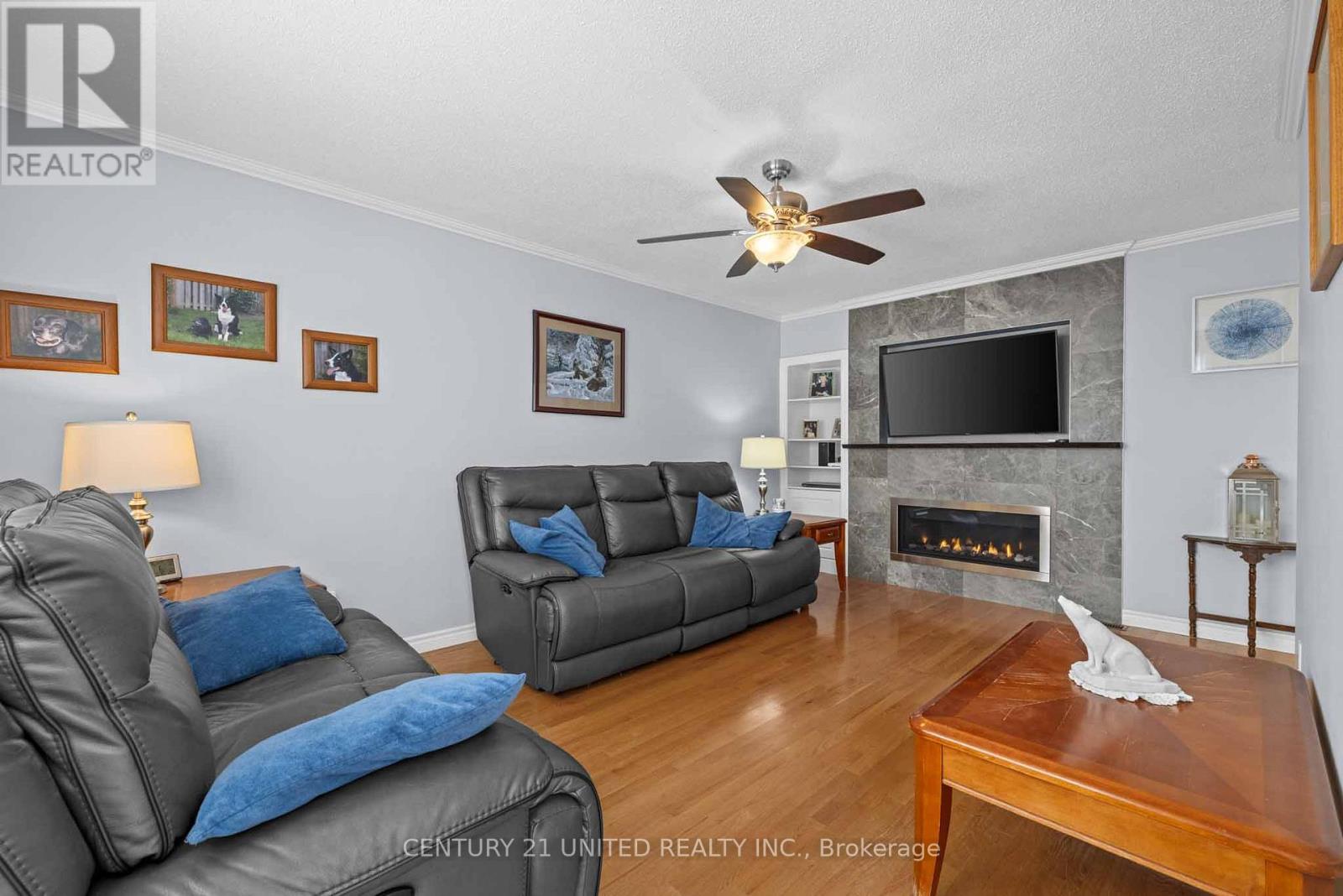 1688 Waddell Avenue, Peterborough West (South), Ontario  K9K 2G6 - Photo 12 - X12088322