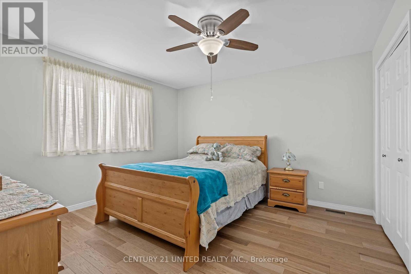 1688 Waddell Avenue, Peterborough West (South), Ontario  K9K 2G6 - Photo 19 - X12088322