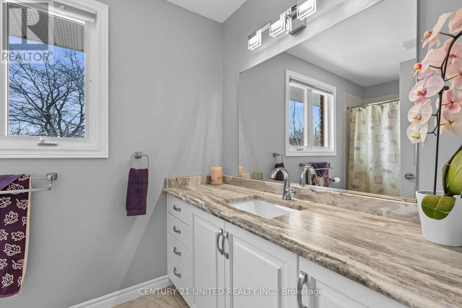 1688 Waddell Avenue, Peterborough West (South), Ontario  K9K 2G6 - Photo 20 - X12088322
