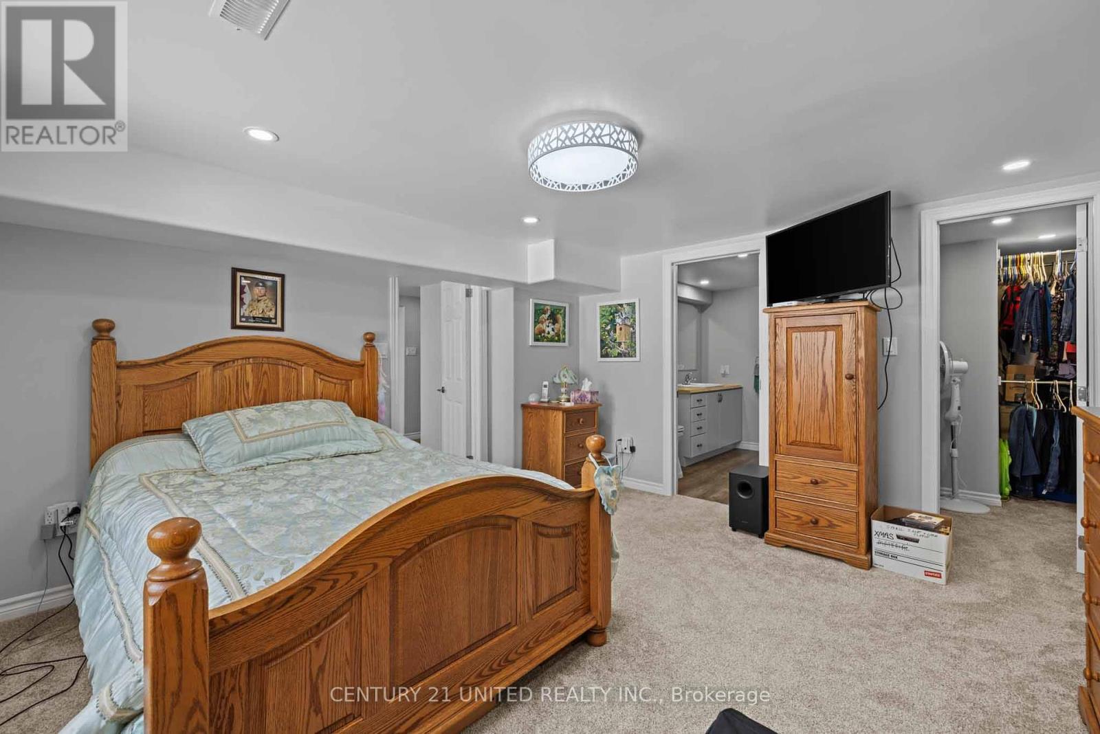 1688 Waddell Avenue, Peterborough West (South), Ontario  K9K 2G6 - Photo 27 - X12088322