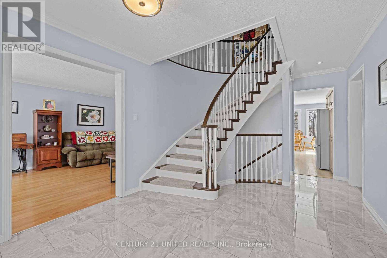 1688 Waddell Avenue, Peterborough West (South), Ontario  K9K 2G6 - Photo 3 - X12088322