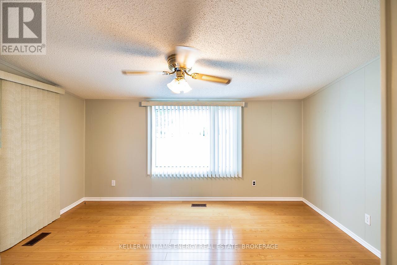 14 Fairway Drive, Clarington (Newcastle), Ontario  L1B 1B3 - Photo 12 - E12088558