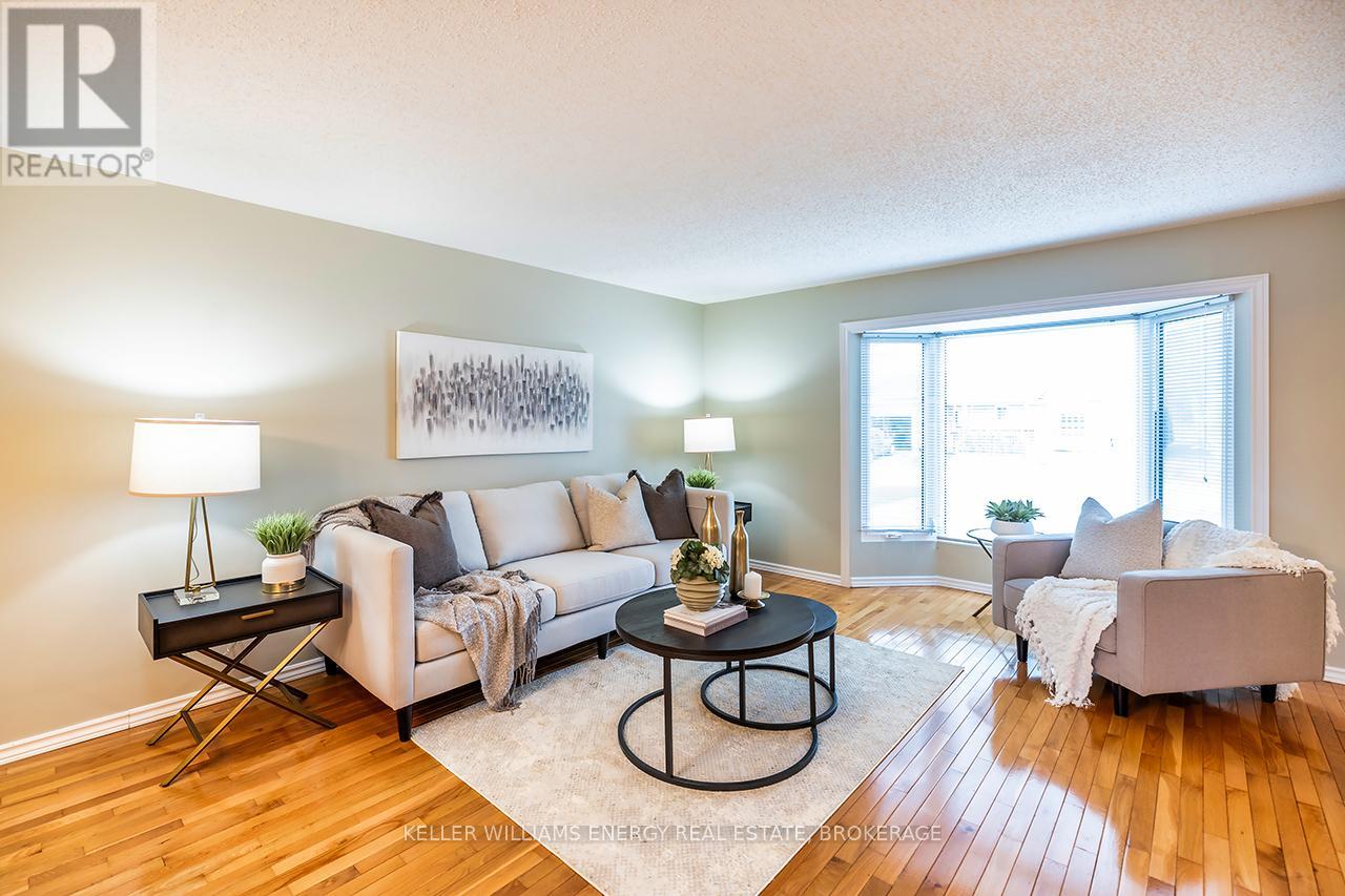 14 Fairway Drive, Clarington (Newcastle), Ontario  L1B 1B3 - Photo 7 - E12088558