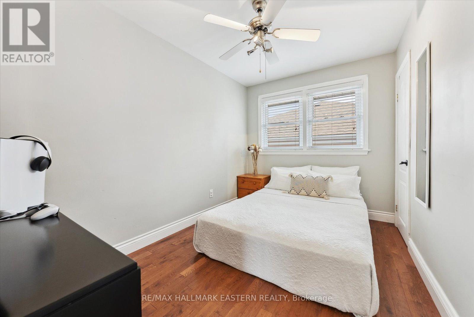 508 Erskine Avenue, Peterborough South (West), Ontario  K9J 5T4 - Photo 15 - X12088460