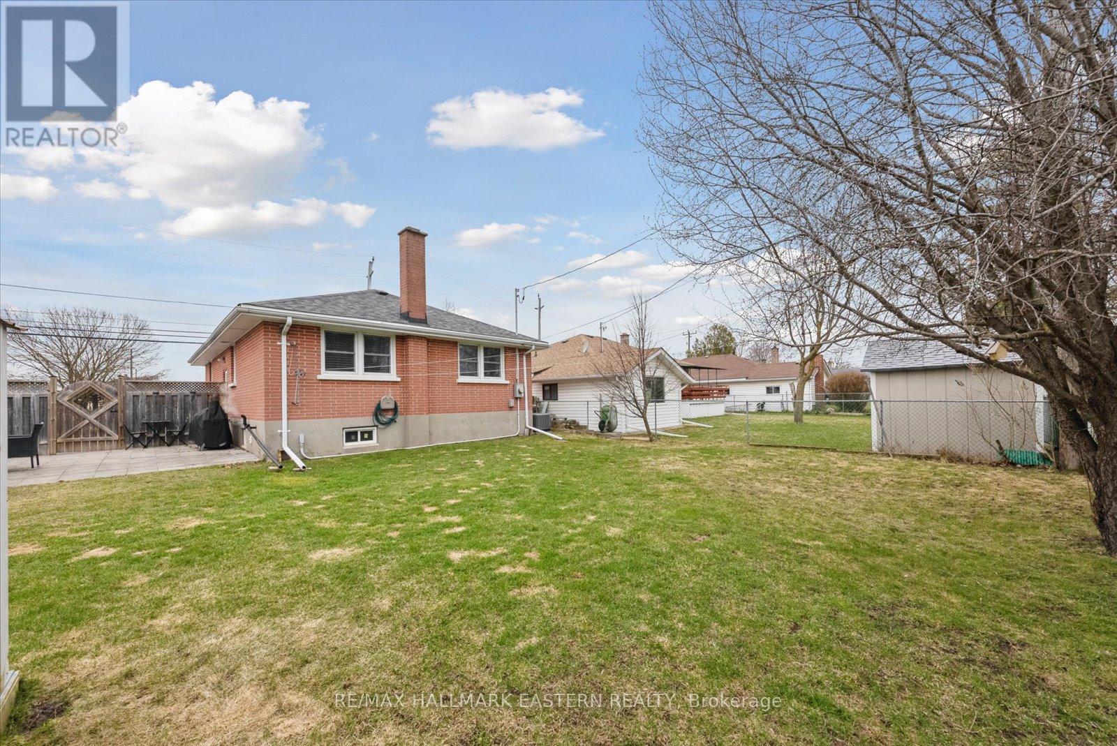 508 Erskine Avenue, Peterborough South (West), Ontario  K9J 5T4 - Photo 32 - X12088460