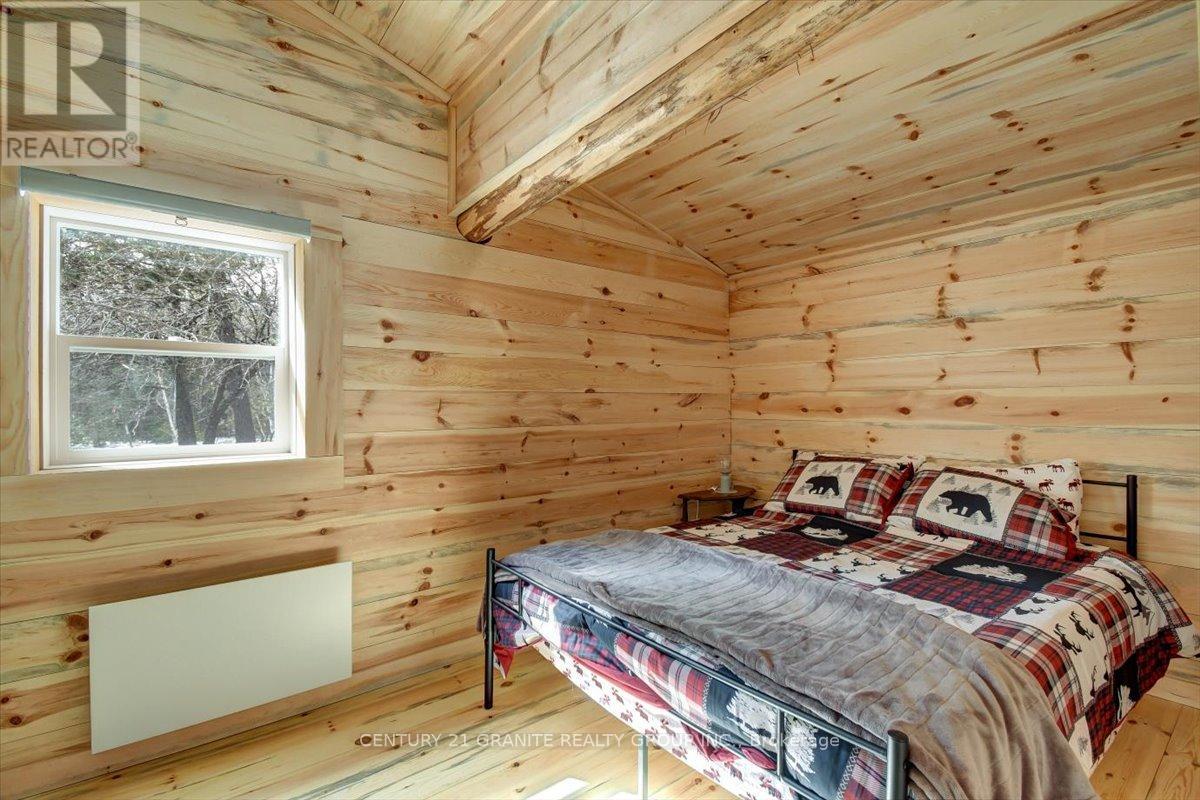 1548 Madawaska Road, Hastings Highlands (Wicklow Ward), Ontario  K0L 2K0 - Photo 14 - X12088552