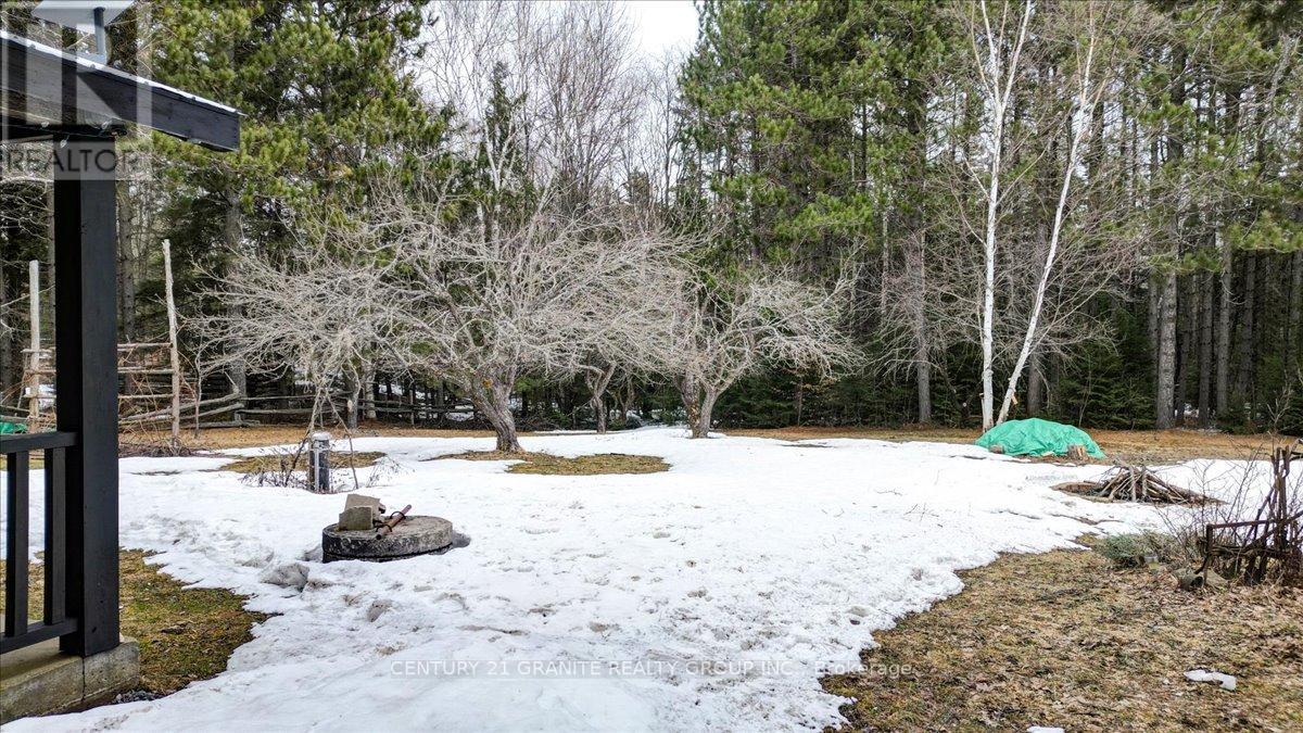 1548 Madawaska Road, Hastings Highlands (Wicklow Ward), Ontario  K0L 2K0 - Photo 31 - X12088552