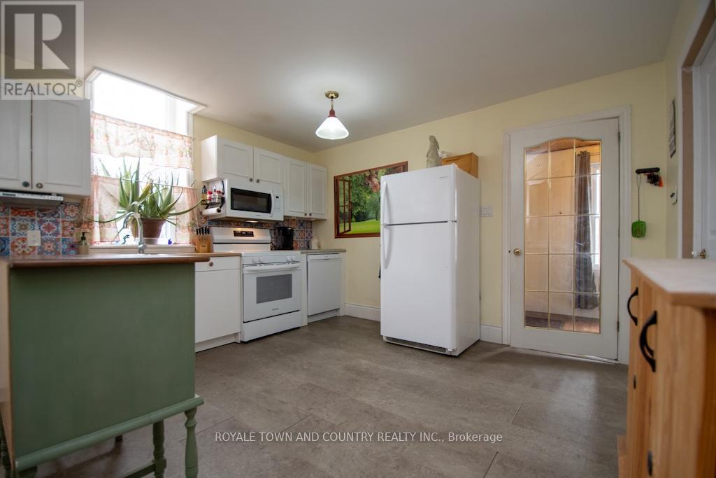 1404 Sturgeon Road, Kawartha Lakes (Emily), Ontario  K9V 4R3 - Photo 13 - X12088872