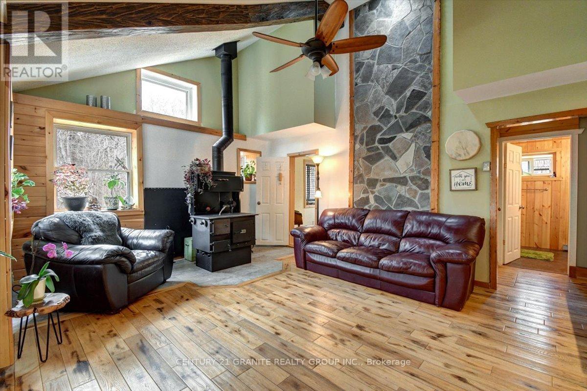 322 Kuno Road, Carlow/mayo (Carlow Ward), Ontario  K0L 1G0 - Photo 12 - X12089307