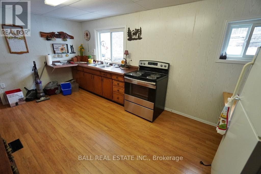 145 Old L'amable Road, Bancroft (Dungannon Ward), Ontario  K0L 1C0 - Photo 11 - X12089426
