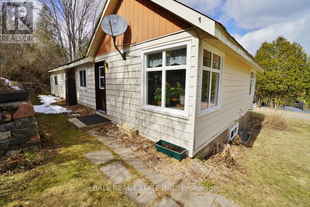 145 Old L'amable Road, Bancroft (Dungannon Ward), Ontario  K0L 1C0 - Photo 28 - X12089426