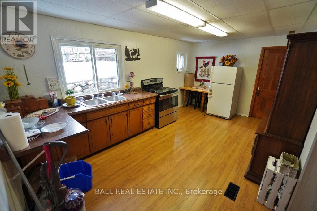 145 Old L'amable Road, Bancroft (Dungannon Ward), Ontario  K0L 1C0 - Photo 9 - X12089426