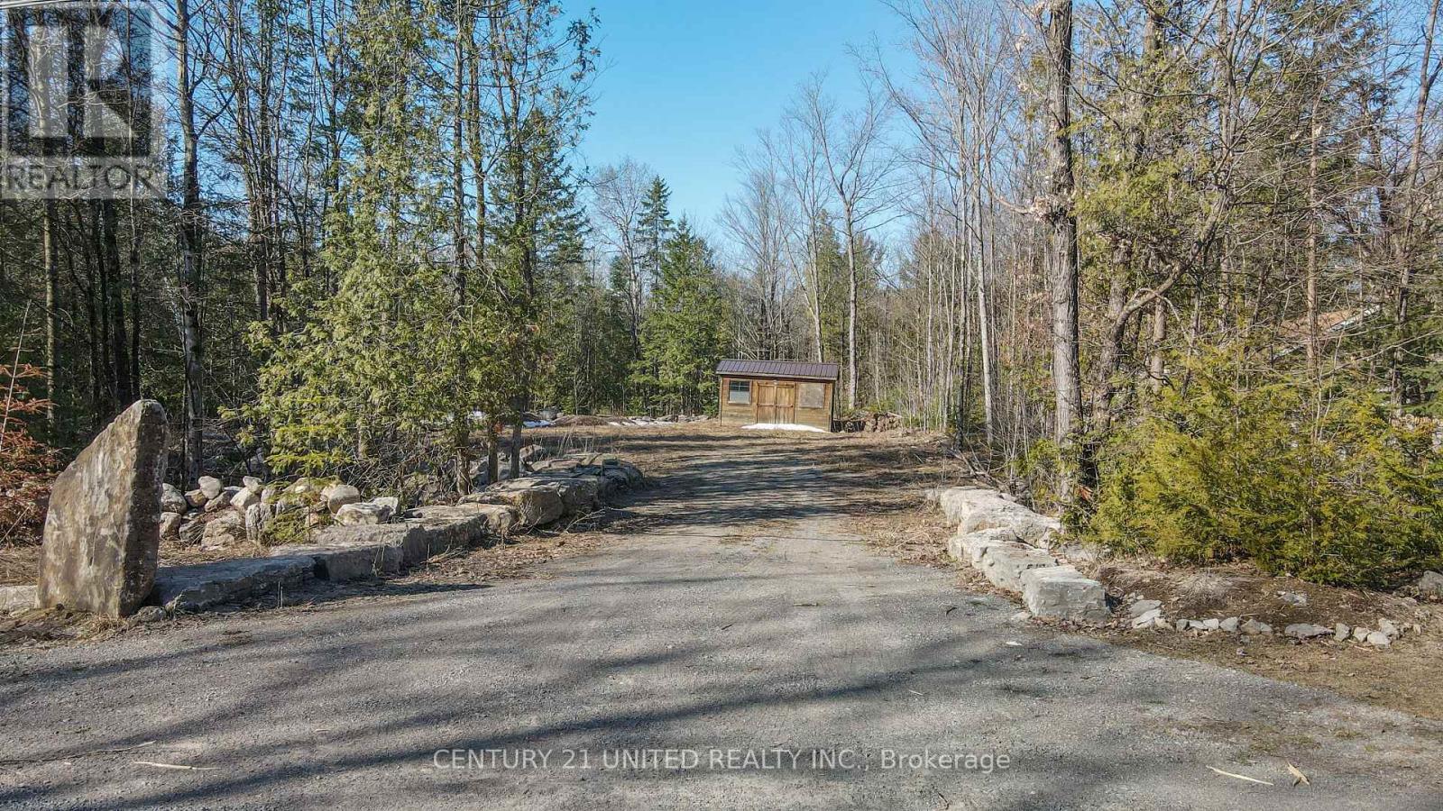 2206 Mccrackens Landing Road, Douro-Dummer, Ontario  K0L 2H0 - Photo 17 - X12090087
