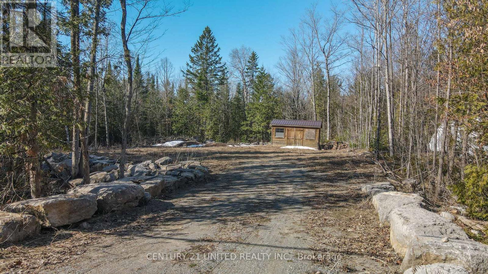 2206 Mccrackens Landing Road, Douro-Dummer, Ontario  K0L 2H0 - Photo 18 - X12090087