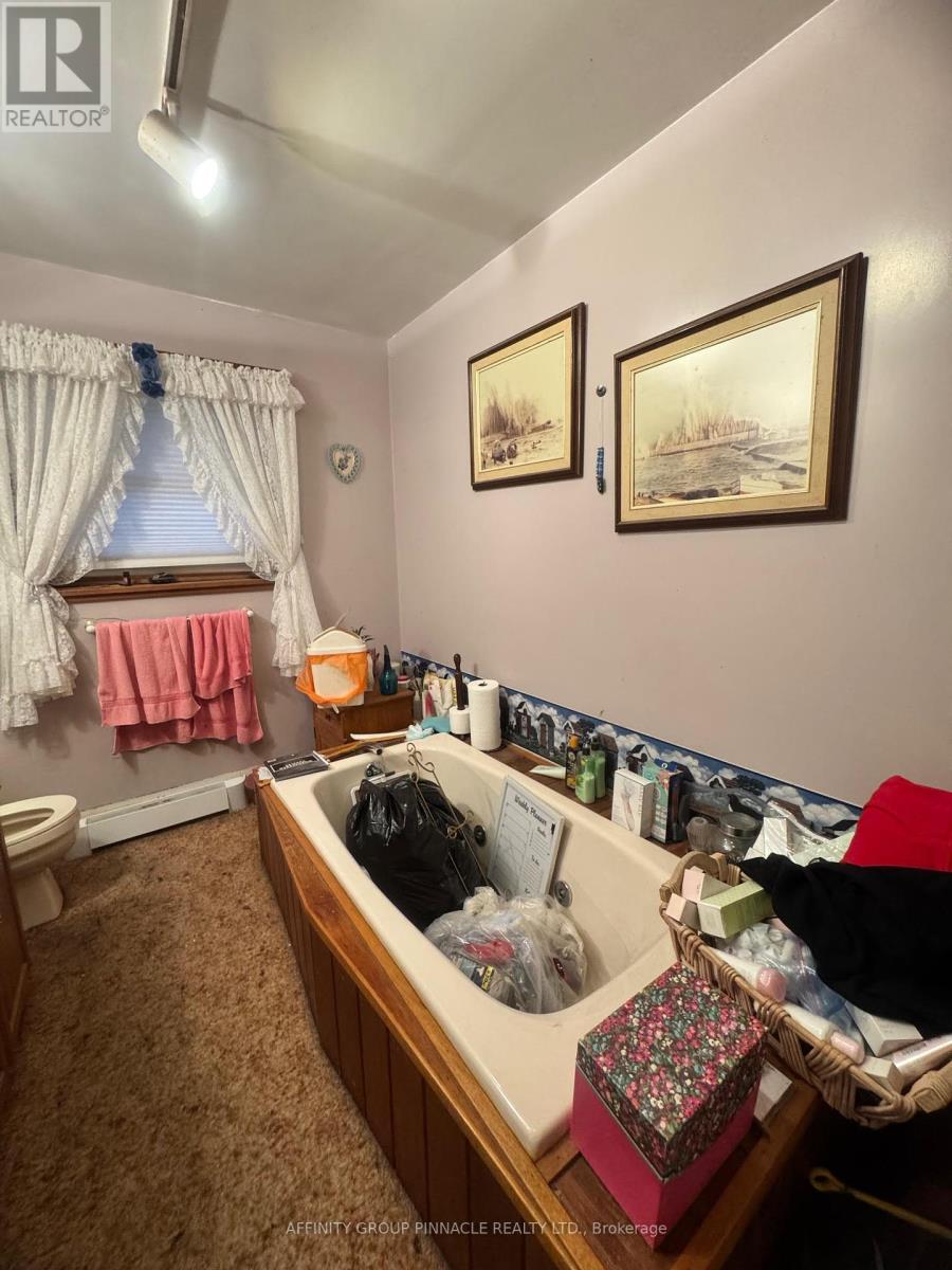 1450 Buckhorn Road, Selwyn, Ontario  K0L 2H0 - Photo 4 - X12090107