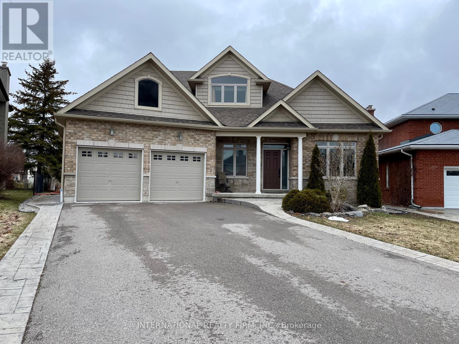 12 Dunsford Court, Kawartha Lakes (Lindsay), Ontario  K9V 5T2 - Photo 1 - X12090349