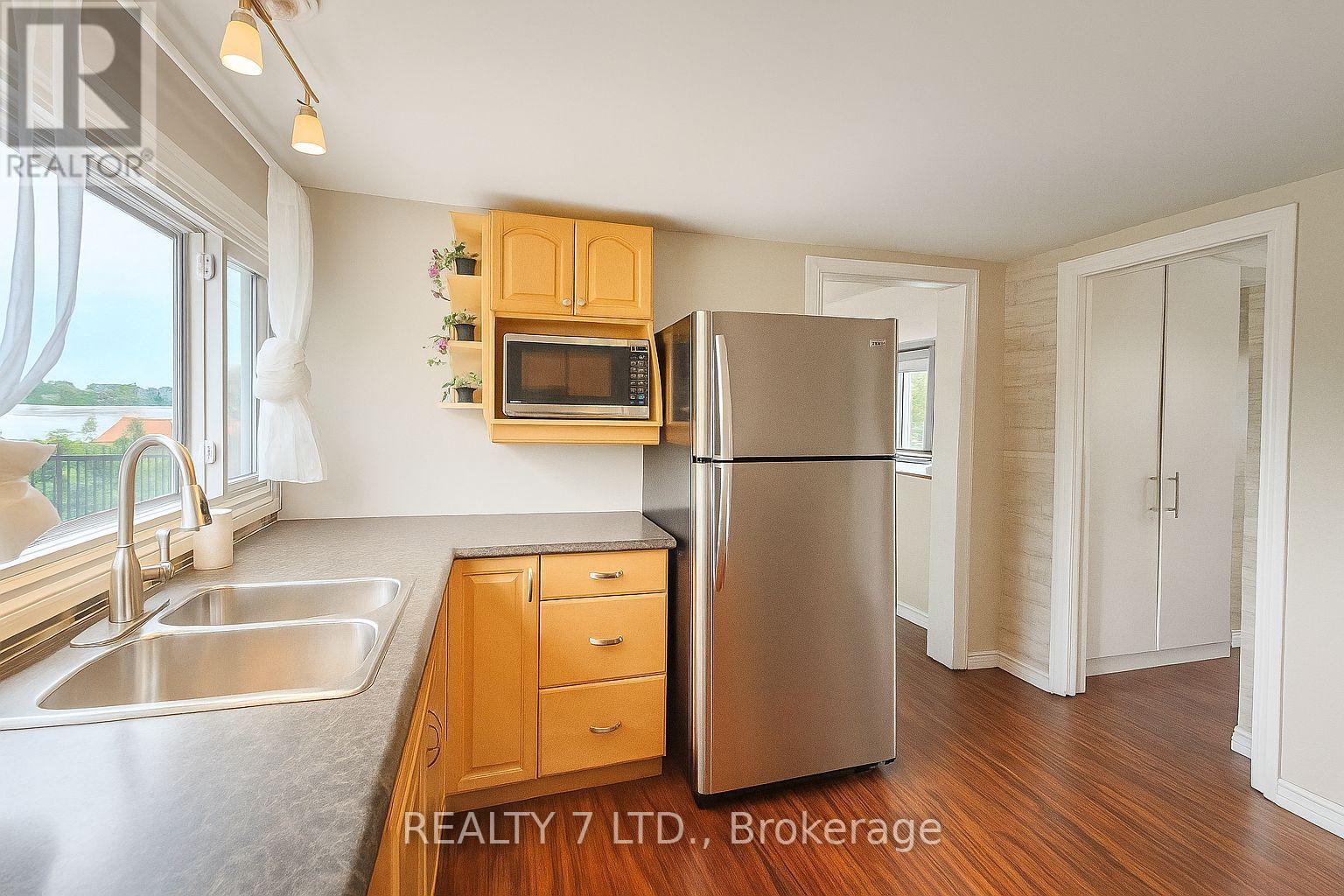 22 Lawrence Street N, Kawartha Lakes (Omemee), Ontario  K9J 6X3 - Photo 12 - X12091208