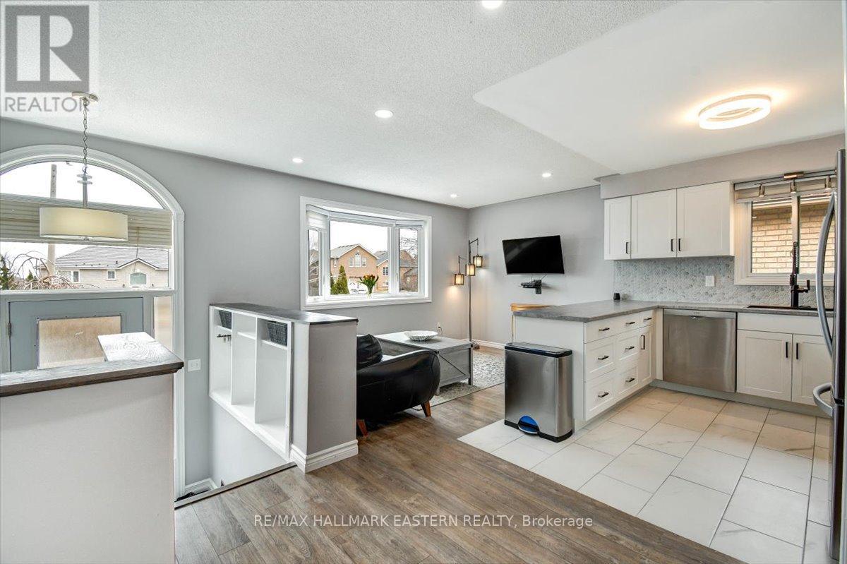 207 Milroy Drive, Peterborough North (North), Ontario  K9H 7M8 - Photo 15 - X12091663