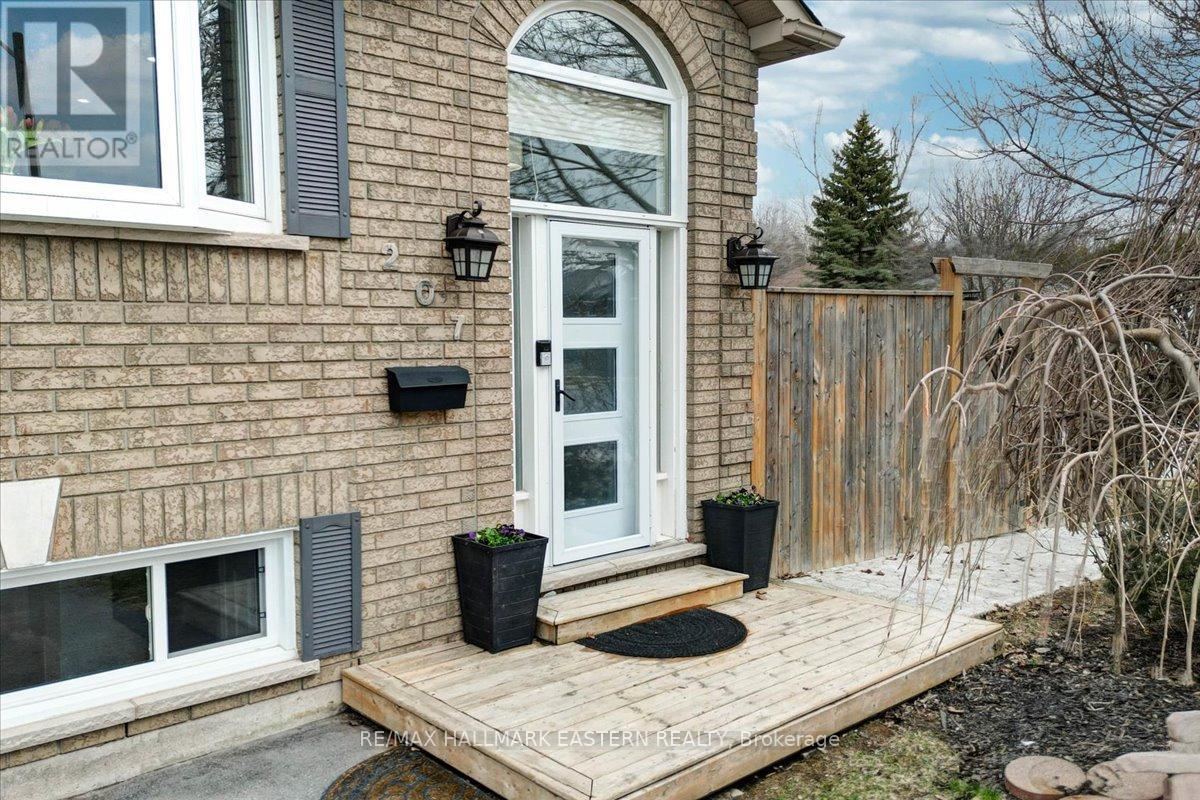 207 Milroy Drive, Peterborough North (North), Ontario  K9H 7M8 - Photo 3 - X12091663