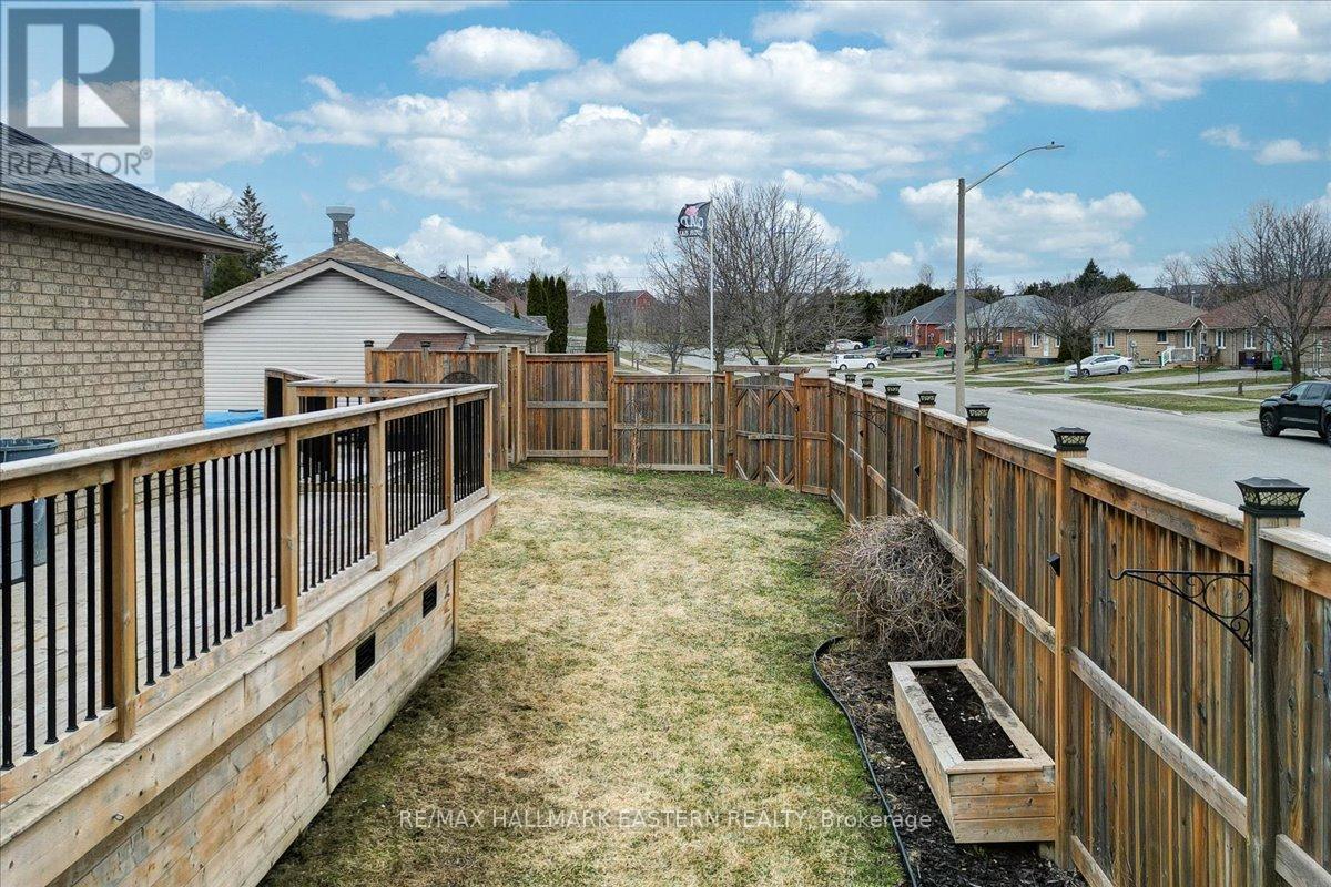 207 Milroy Drive, Peterborough North (North), Ontario  K9H 7M8 - Photo 40 - X12091663