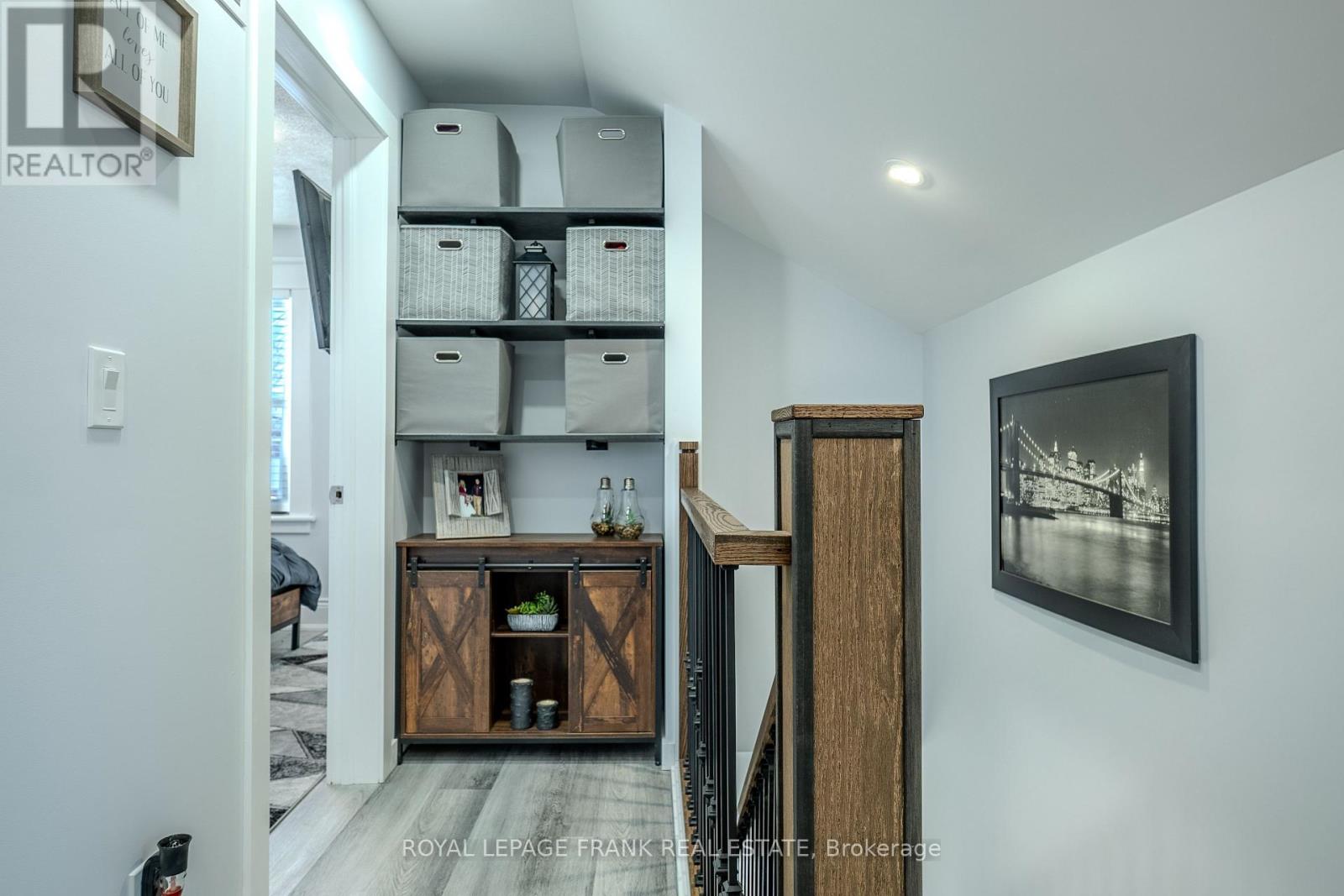 71 Cambridge Street S, Kawartha Lakes (Lindsay), Ontario  K9V 3C4 - Photo 15 - X12092130