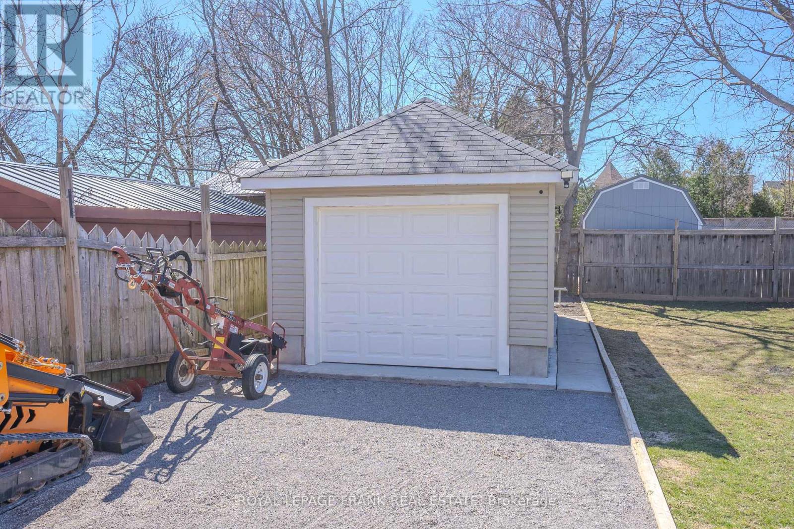 71 Cambridge Street S, Kawartha Lakes (Lindsay), Ontario  K9V 3C4 - Photo 23 - X12092130