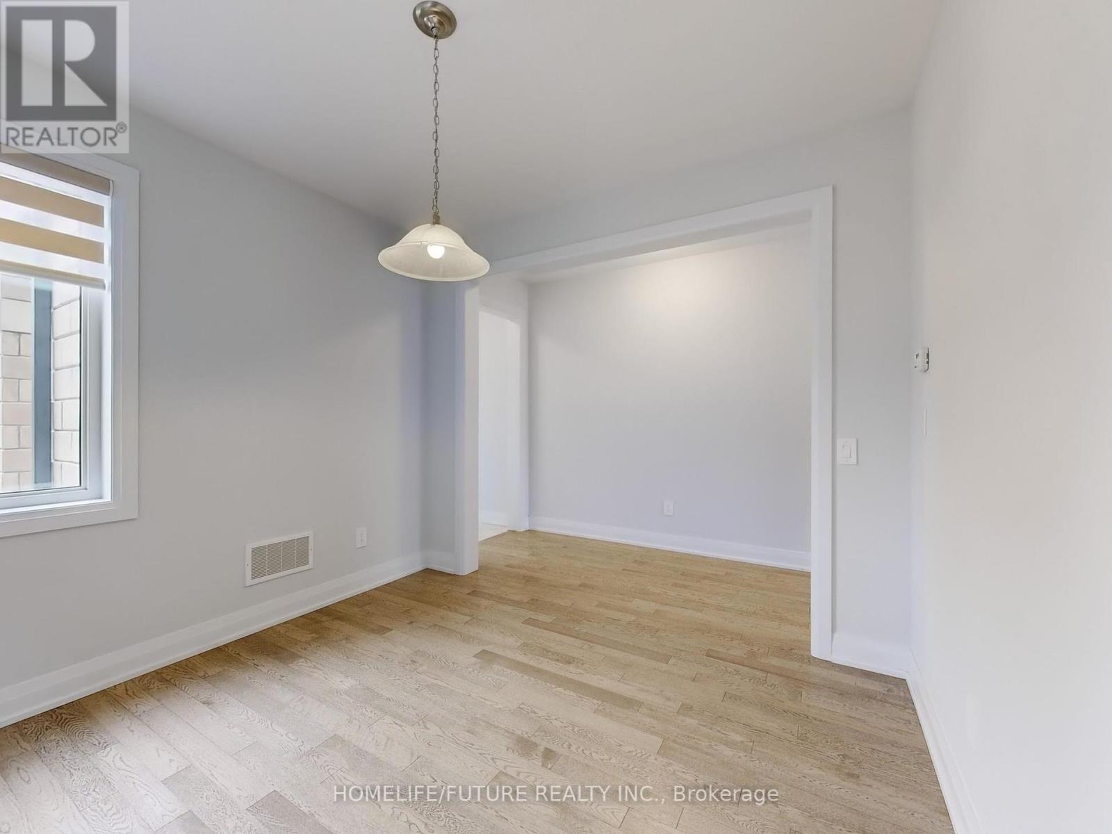 7 O'neill Street, Kawartha Lakes (Lindsay), Ontario  K9V 6K2 - Photo 14 - X12092460