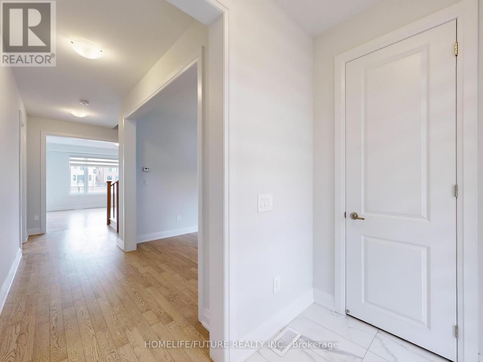 7 O'neill Street, Kawartha Lakes (Lindsay), Ontario  K9V 6K2 - Photo 17 - X12092460