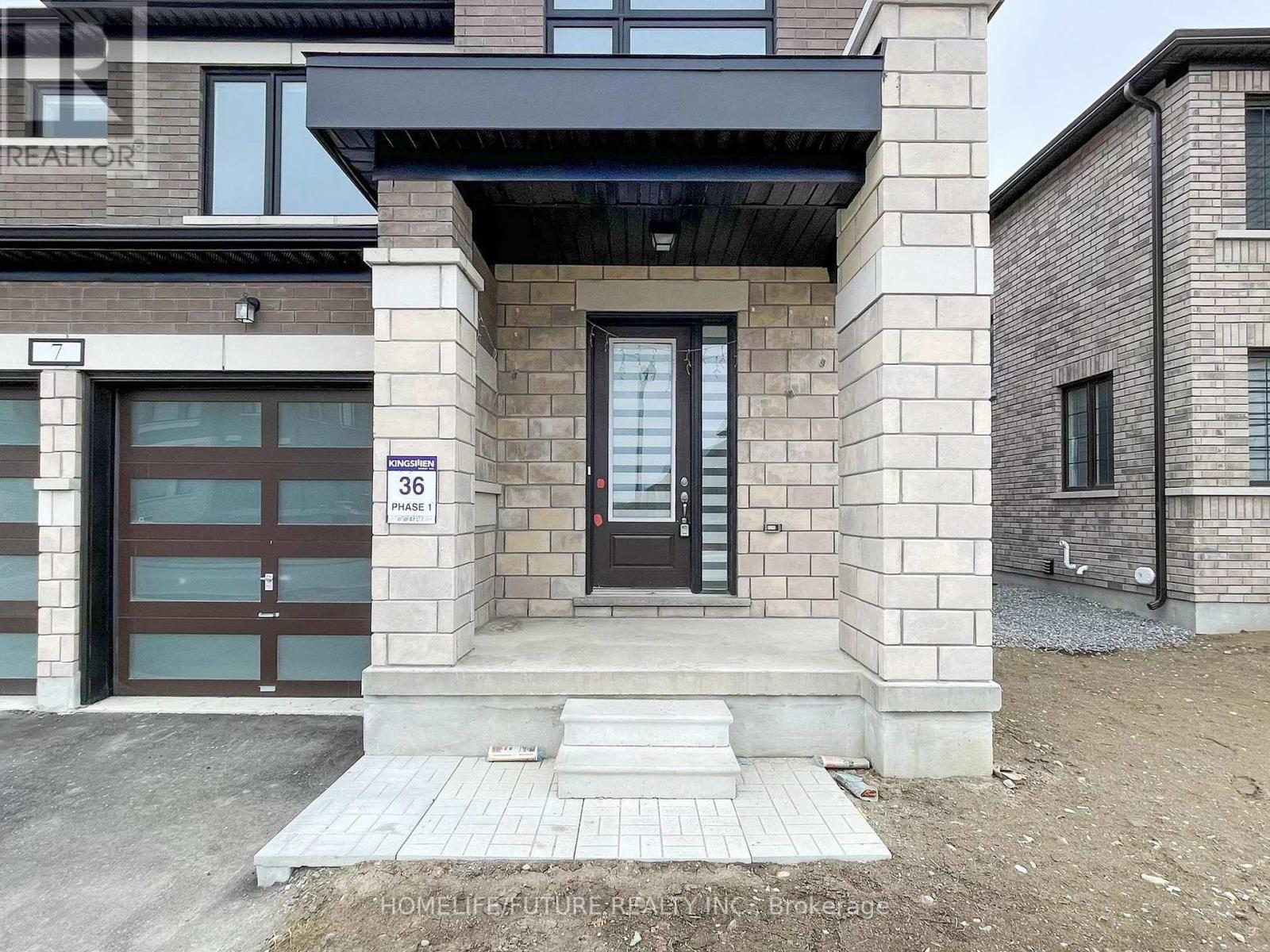 7 O'neill Street, Kawartha Lakes (Lindsay), Ontario  K9V 6K2 - Photo 2 - X12092460