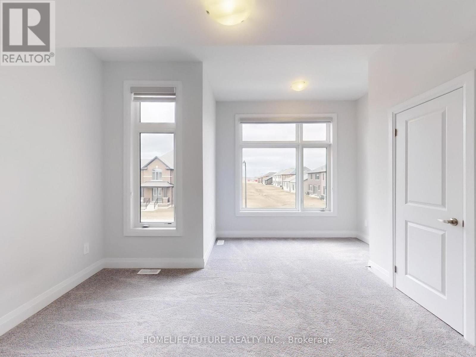 7 O'neill Street, Kawartha Lakes (Lindsay), Ontario  K9V 6K2 - Photo 28 - X12092460