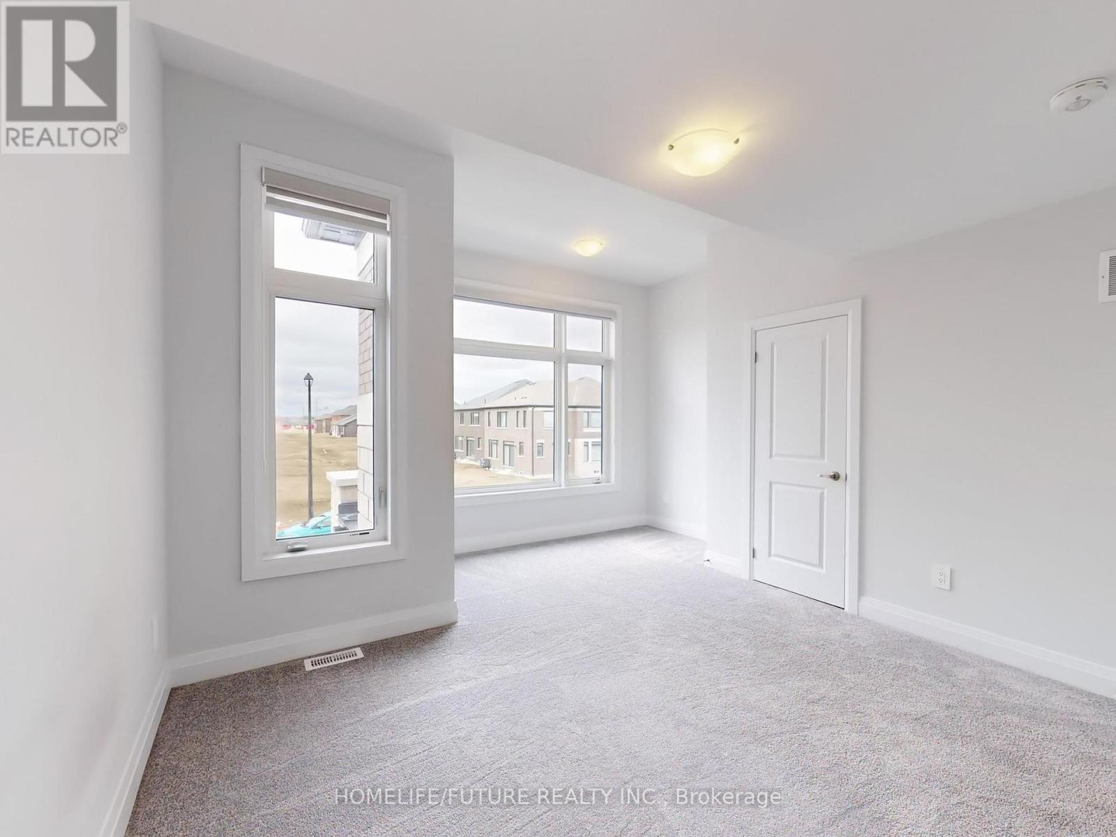7 O'neill Street, Kawartha Lakes (Lindsay), Ontario  K9V 6K2 - Photo 30 - X12092460