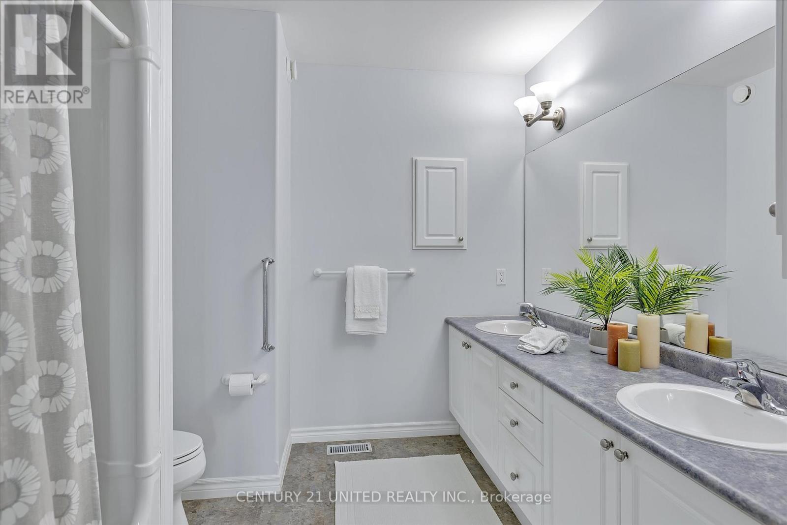6 Village Crescent, Peterborough West (South), Ontario  K9J 8S7 - Photo 19 - X12093046