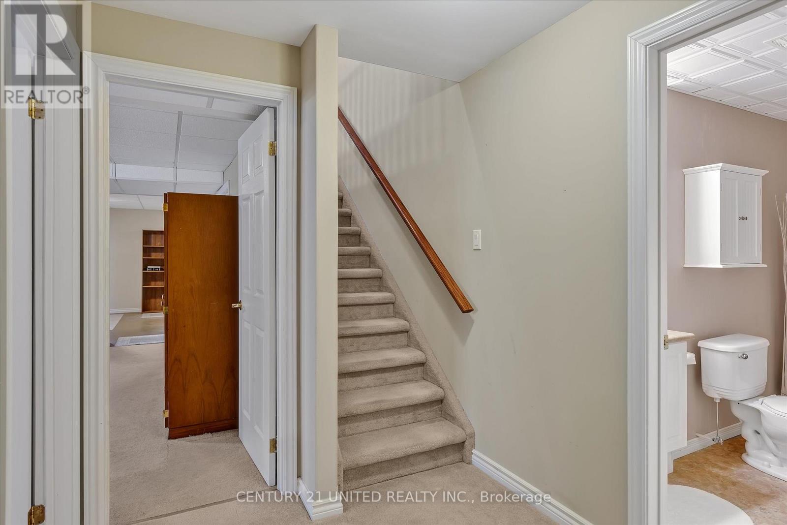 6 Village Crescent, Peterborough West (South), Ontario  K9J 8S7 - Photo 23 - X12093046