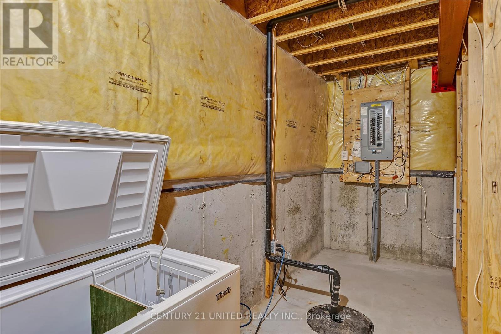 6 Village Crescent, Peterborough West (South), Ontario  K9J 8S7 - Photo 30 - X12093046