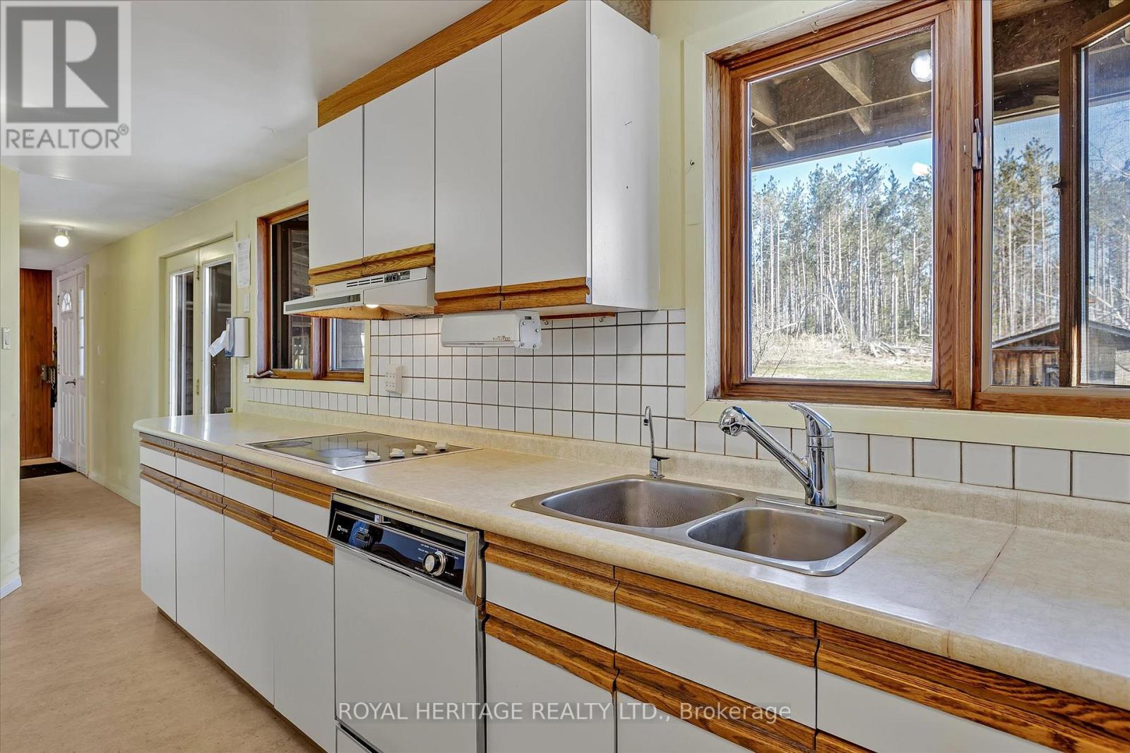 306 Mount Nebe Road, Kawartha Lakes (Emily), Ontario  K0L 2W0 - Photo 19 - X12093089