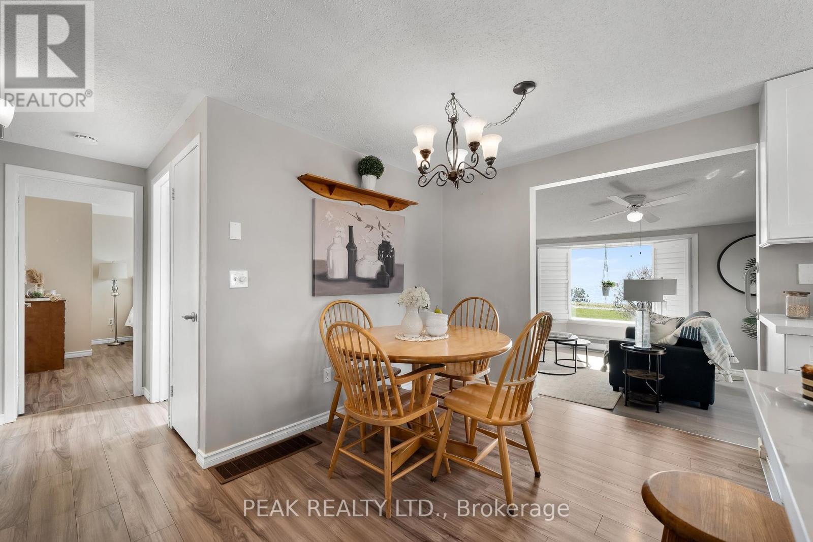71 Bluffs Road, Clarington (Newcastle), Ontario  L1B 1A6 - Photo 15 - E12093389