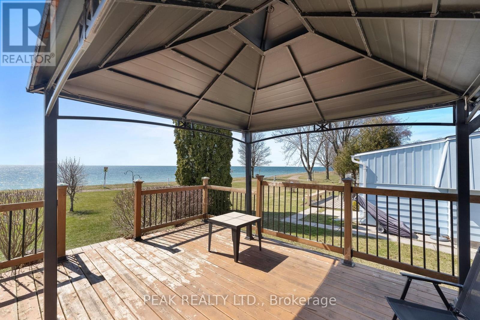 71 Bluffs Road, Clarington (Newcastle), Ontario  L1B 1A6 - Photo 35 - E12093389
