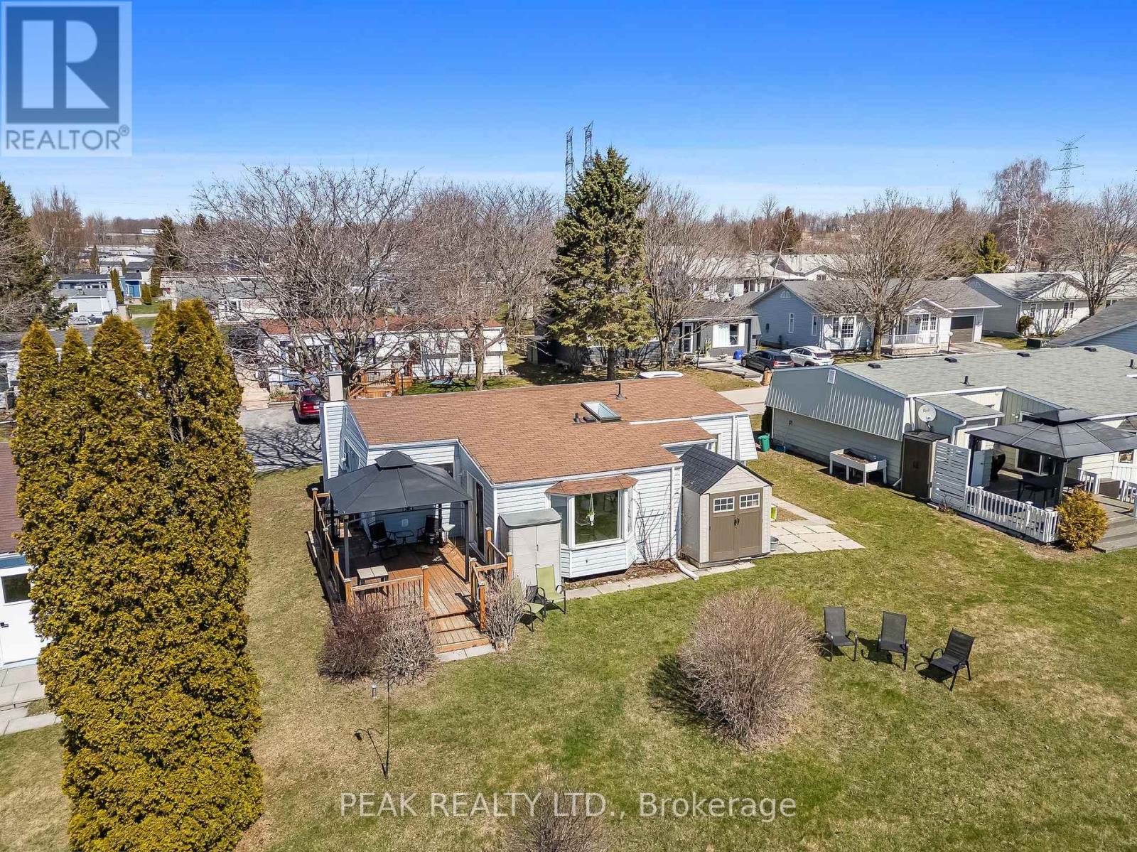 71 Bluffs Road, Clarington (Newcastle), Ontario  L1B 1A6 - Photo 5 - E12093389