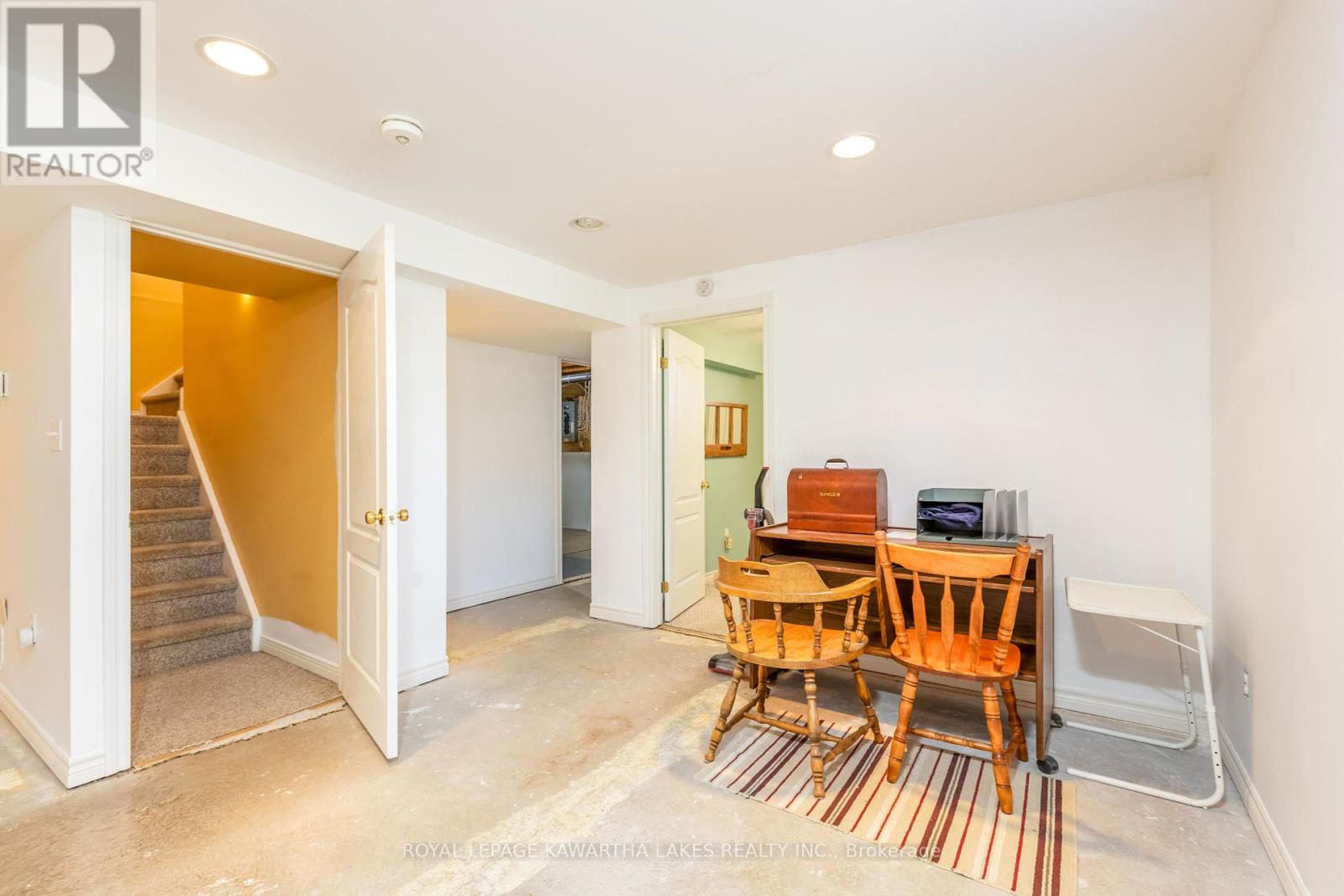 11 O'connell Court, Kawartha Lakes (Lindsay), Ontario  K9V 5Y1 - Photo 17 - X12094702