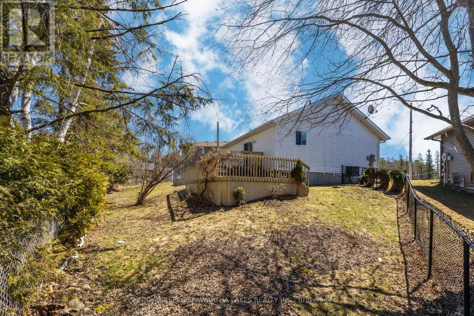 11 O'connell Court, Kawartha Lakes (Lindsay), Ontario  K9V 5Y1 - Photo 25 - X12094702