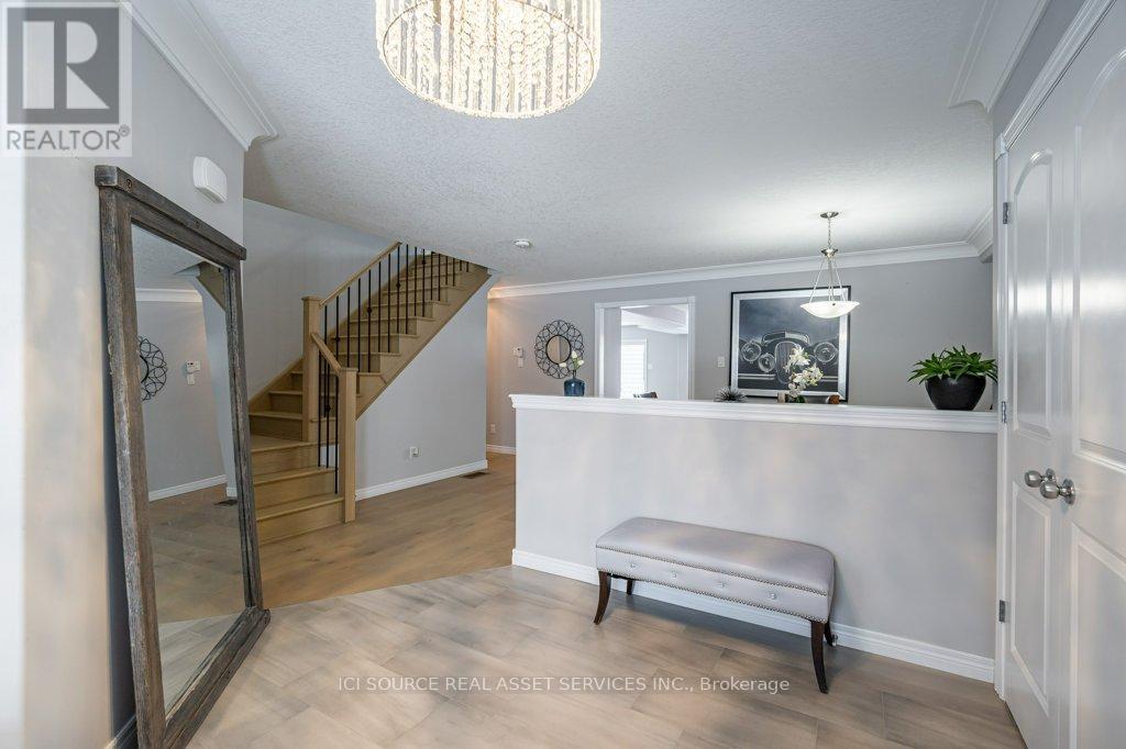 A - 505 Clayton Avenue, Peterborough North (North), Ontario  K9K 0H6 - Photo 4 - X12094734