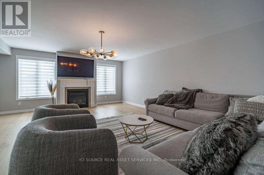 A - 505 Clayton Avenue, Peterborough North (North), Ontario  K9K 0H6 - Photo 7 - X12094734