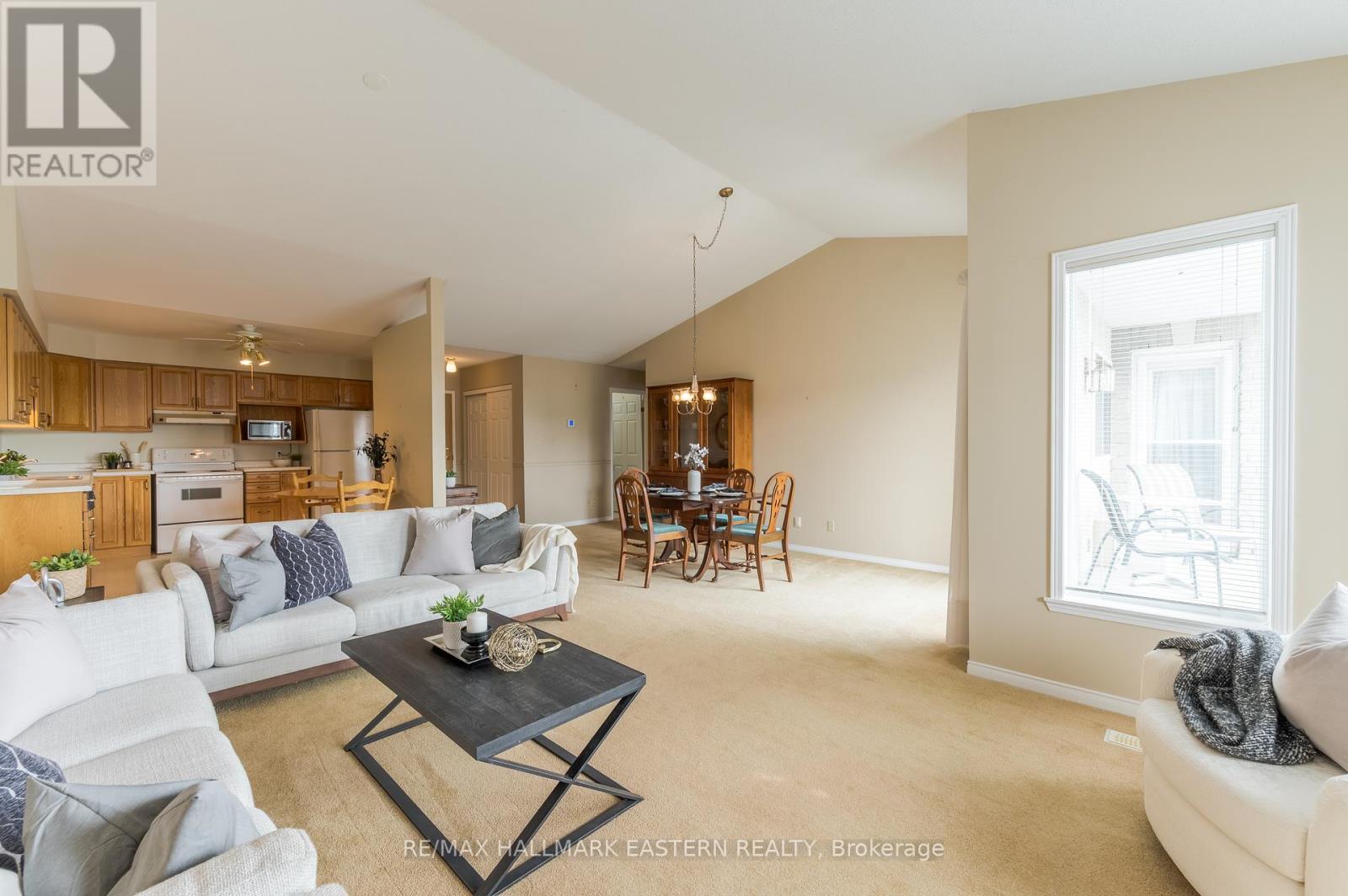 301c - 1099 Clonsilla Avenue, Peterborough West (Central), Ontario  K9J 8L7 - Photo 19 - X12094785