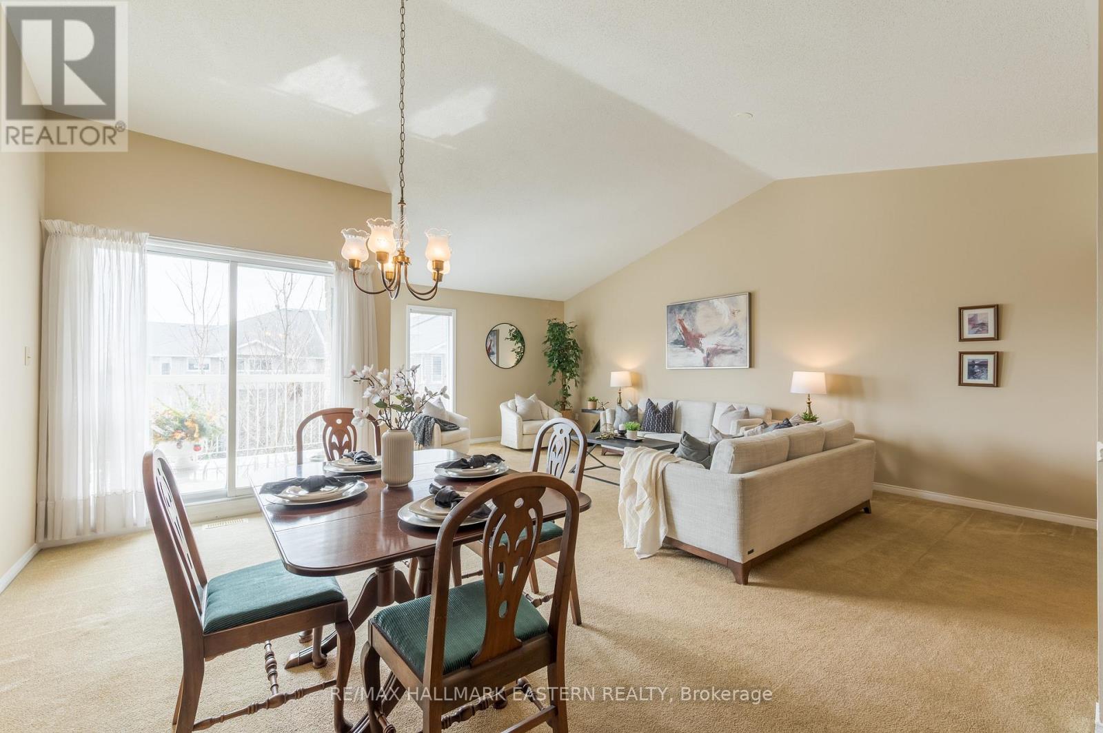 301c - 1099 Clonsilla Avenue, Peterborough West (Central), Ontario  K9J 8L7 - Photo 20 - X12094785
