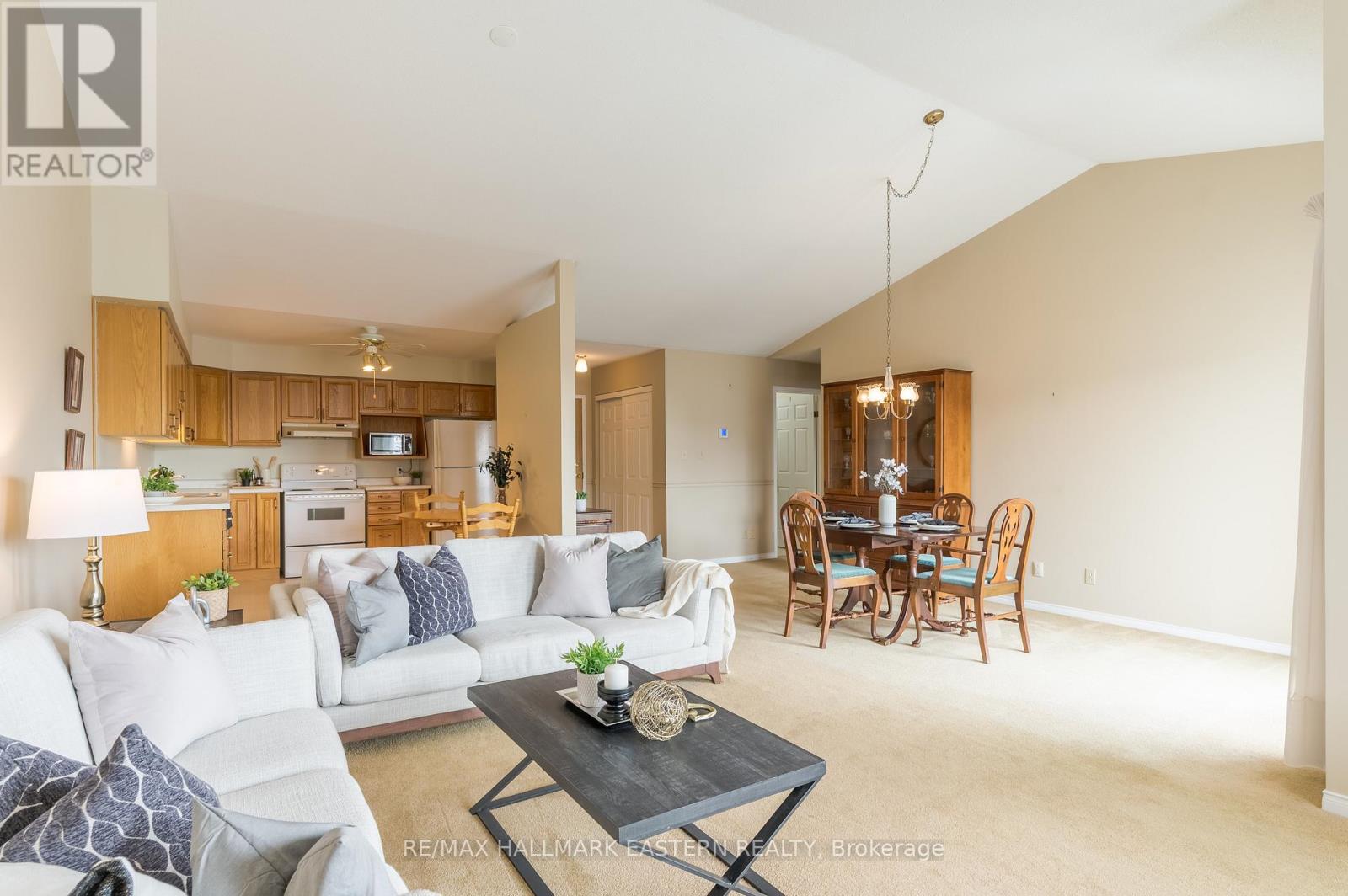 301c - 1099 Clonsilla Avenue, Peterborough West (Central), Ontario  K9J 8L7 - Photo 34 - X12094785