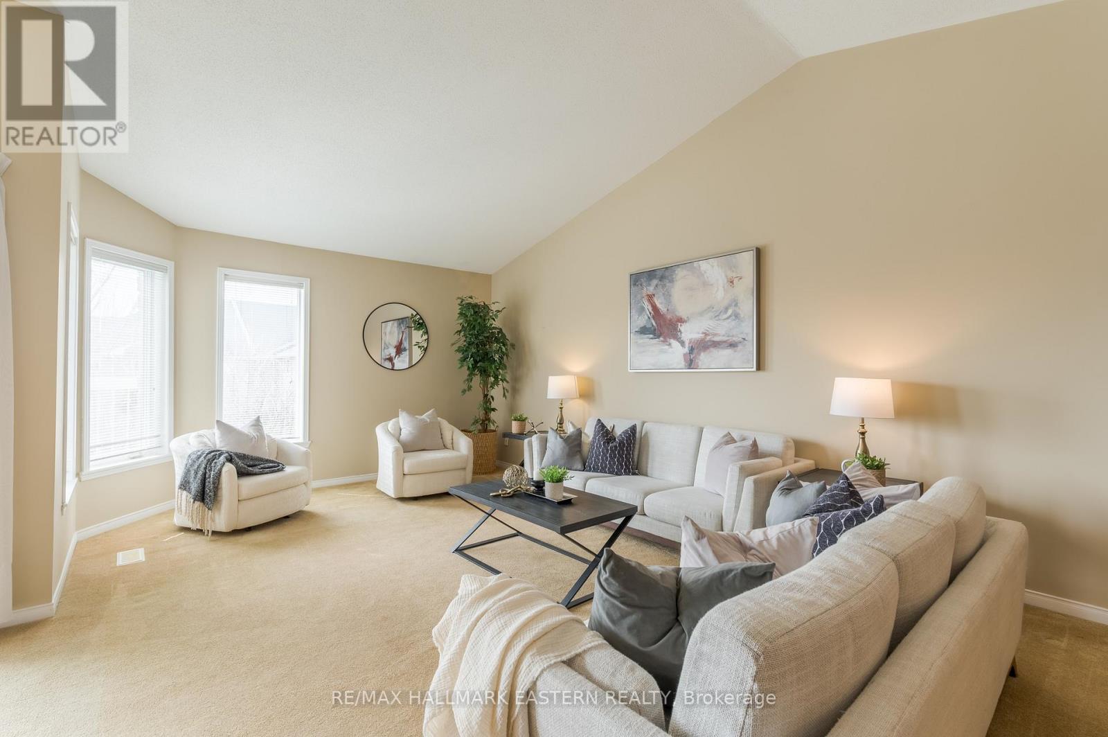 301c - 1099 Clonsilla Avenue, Peterborough West (Central), Ontario  K9J 8L7 - Photo 38 - X12094785