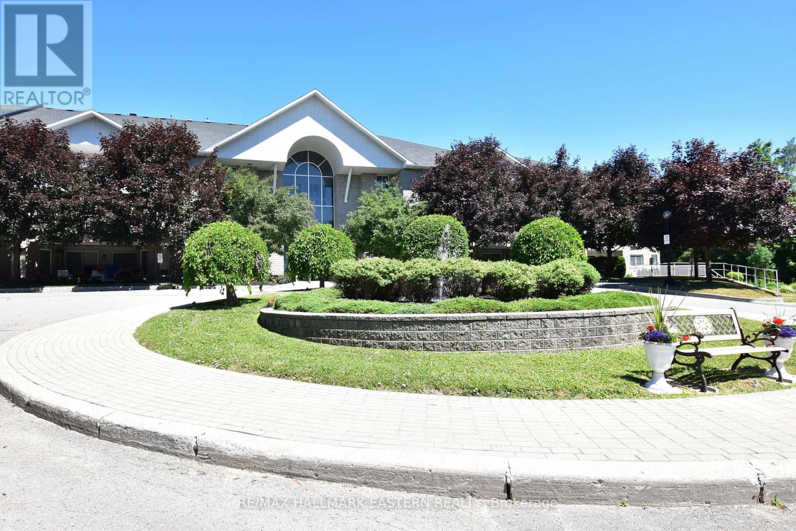 301c - 1099 Clonsilla Avenue, Peterborough West (Central), Ontario  K9J 8L7 - Photo 44 - X12094785